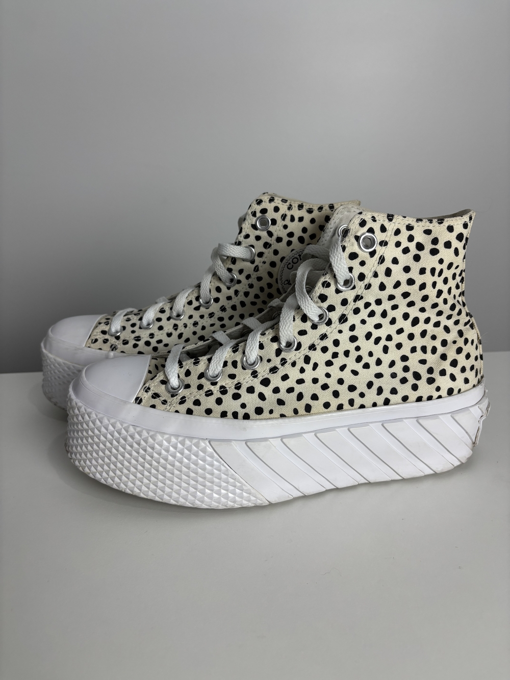 Converse Chuck Taylor All Star Lift 2X Platform - Welcome to the Wild - Size 8